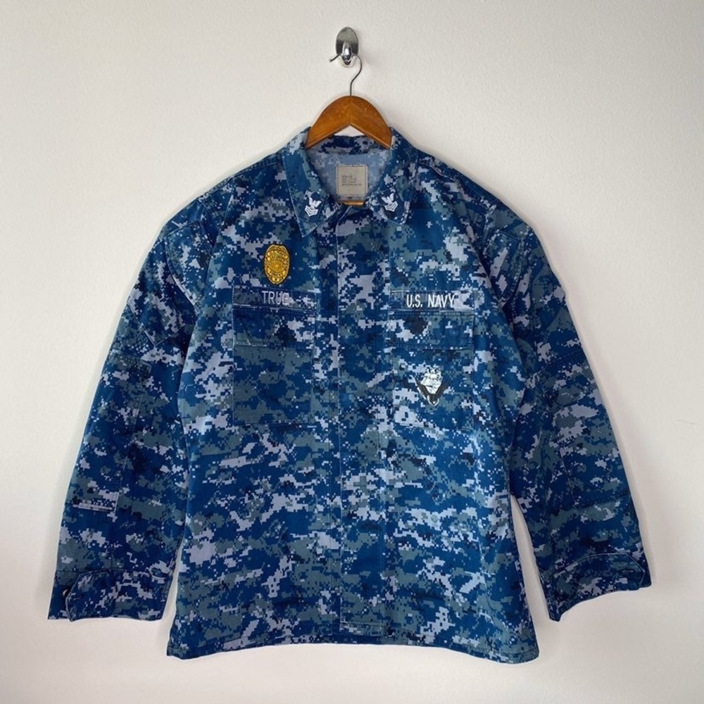 Navy military issued camo jacket